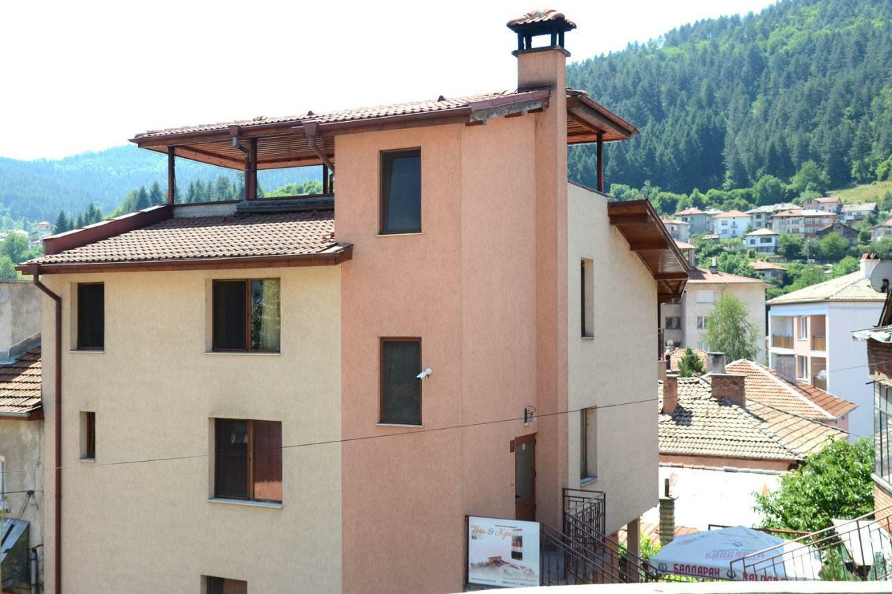 Стаи За Гости Тони И Крис Devin Exterior photo